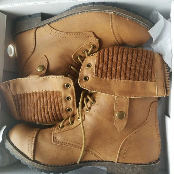 Sweater fold over combat boot - Picture 5 of 5